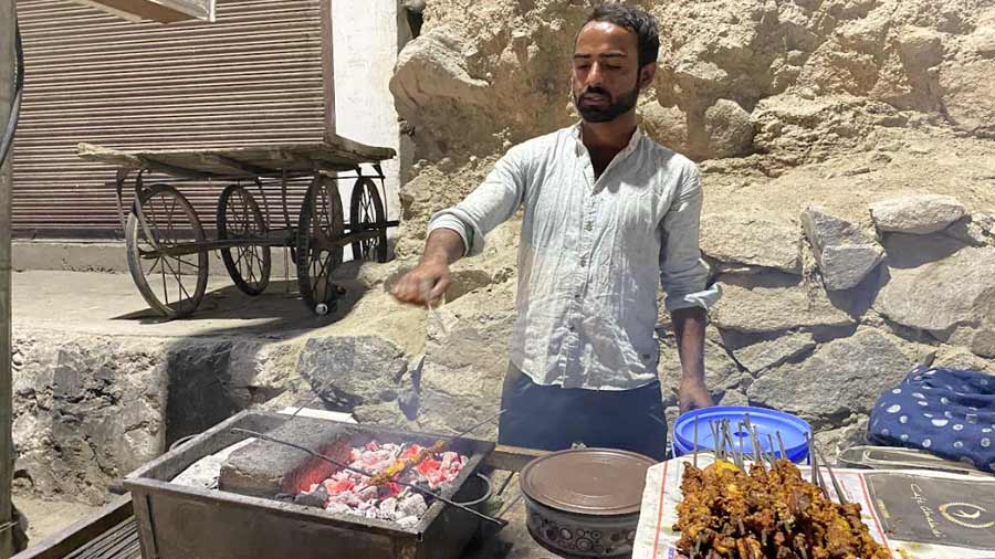 Stalls selling Tujj are found across Kashmir