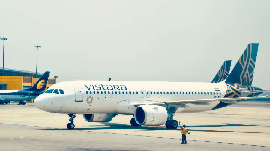 Vistara flight returns midway