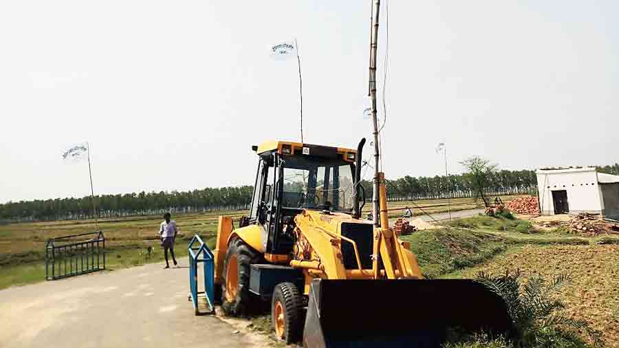 An earthmover that was halted by protesters at Loba in Birbhum in 2012 