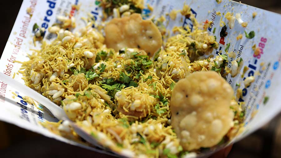  Lake Kalibari’s bhel puri is one of the most cherished concoctions in the city