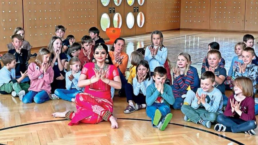 Sohini Roychowdhury at a performance and interactive session with children in Austria