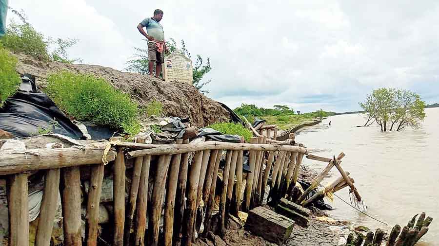 A damaged dyke at Hingalganj in North 24-Parganas district on Tuesday. 