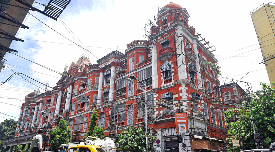 Chowringhee Mansion, after the advertisements were removed from its walls.