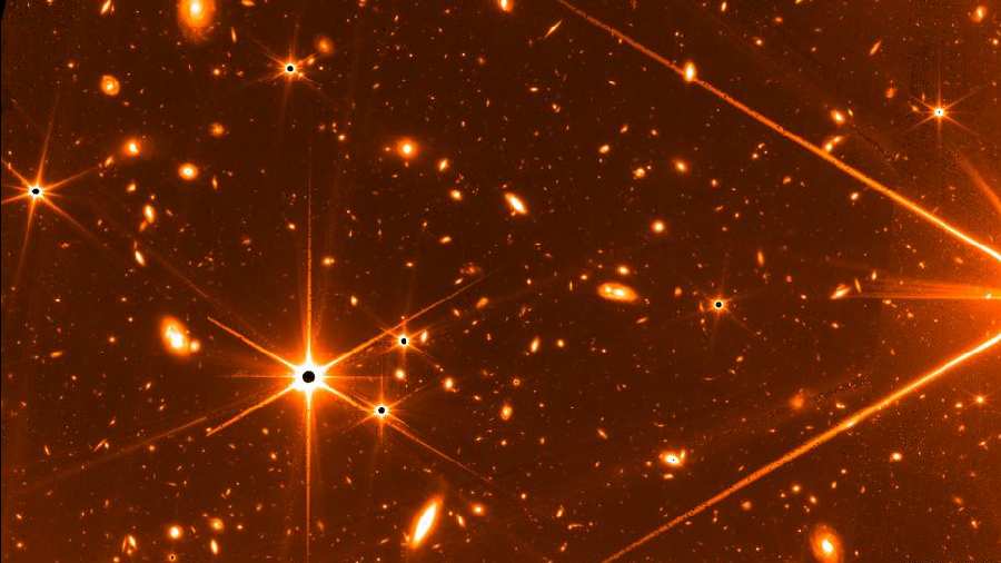 space - Dark matter: An invisible glue that may not even exist ...