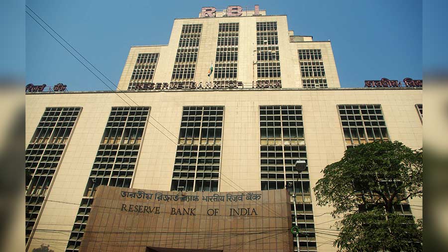 Reserve Bank of India building stands at the place where Customs House stood in 1914