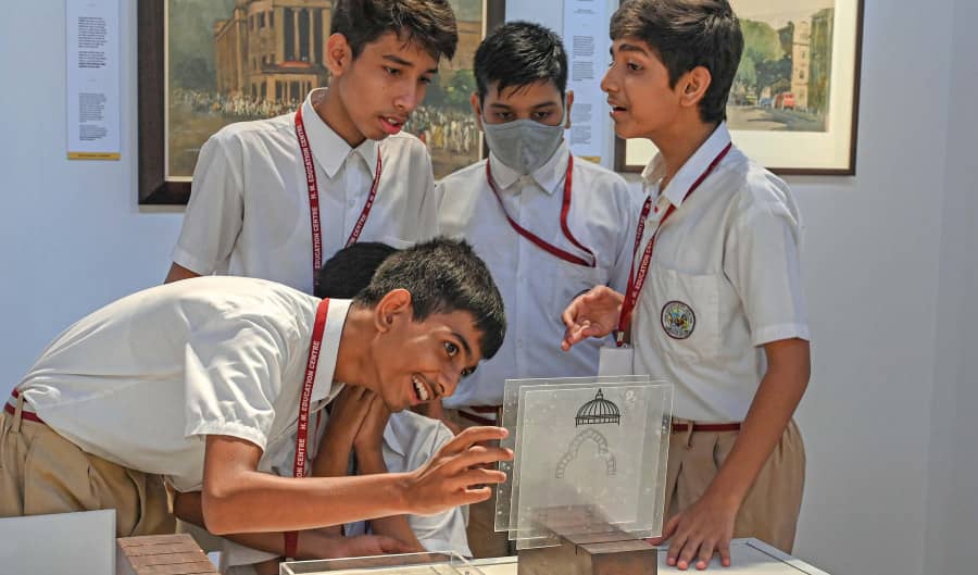 Students of HM Education Centre at the Indian Museum to see the exhibition ‘March to Freedom: Reflections on India’s Independence’ on Saturday. The exhibition traces the epic journey of India since 1947 through paintings and historical artefacts.