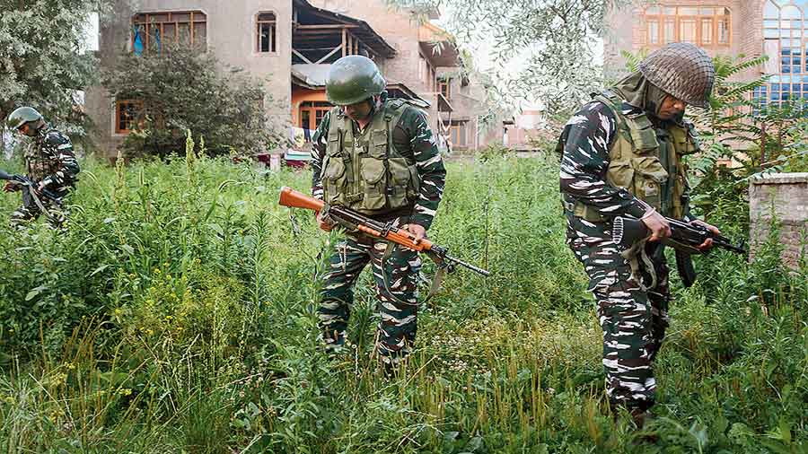 Bihar | CRPF Jawan Wounded In Third Day Of Attacks - Telegraph India