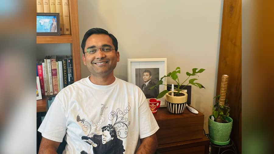 The author, Dr. Ananda Sankar Bandyopadhyay, at his Seattle residence P