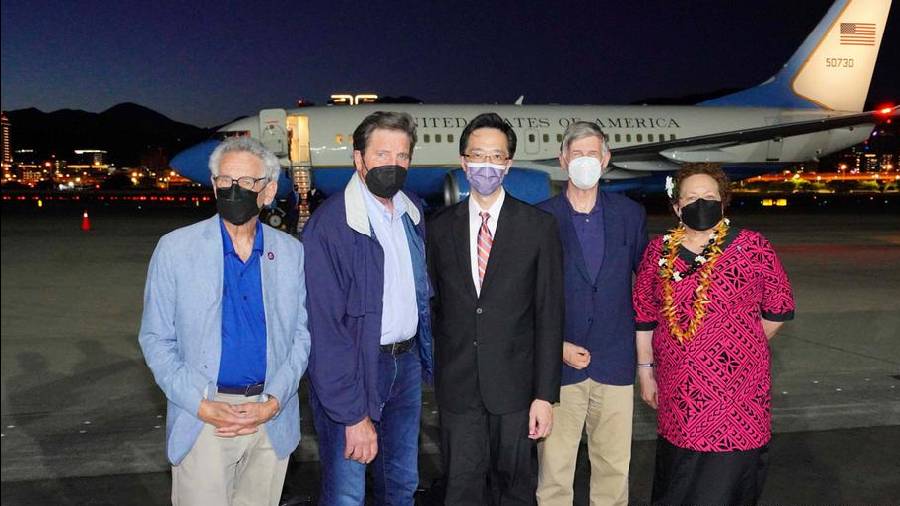 The delegation of American lawmakers arrived to Taiwan on a US government plane