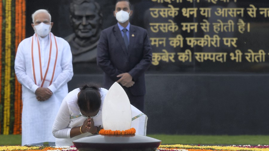 President Droupadi Murmu pays her respect