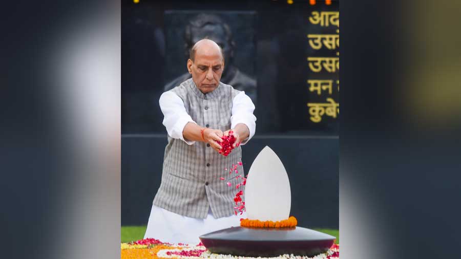 Defence Minister Rajnath Singh offers floral tribute to former prime minister