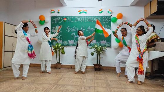 National High School (Sarat Bose Road Campus), celebrated Independence day over a span of three days, from 13 to 15 August marking the Azadi Ka Amrit Mahostav. Each of the days started with the hoisting of the National flag by the school Principal which was followed by a melange of patriotic speeches, songs and dances in the school premises.