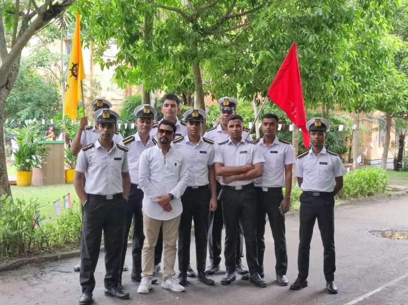 To celebrate 76th Independence day, the Neotia University invited Navy officers on the campus who were the part of the flag hoisting ceremony and cultural event.