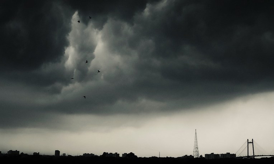 Dark clouds hover over Kolkata. On the occasion of World Photography Day on Friday, US Consulate General, Kolkata, uploaded this photo.