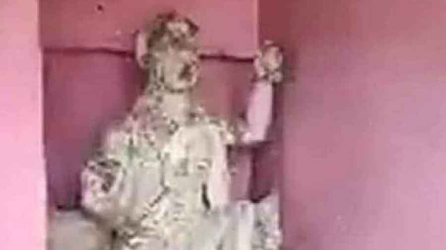 Delhi: Hanuman idol vandalised