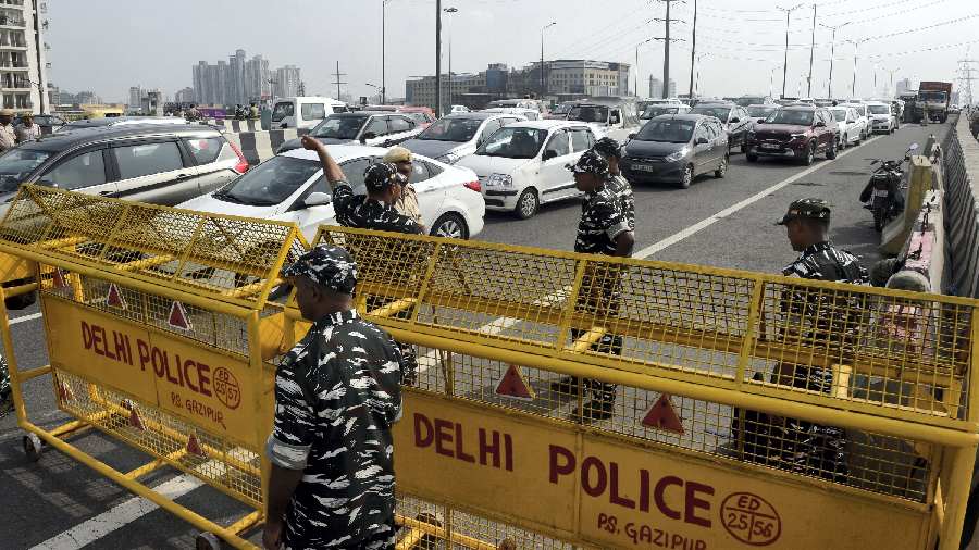  Tight security arrangements at Ghazipur border
