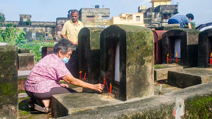 Kolkata’s Chinese community celebrates the day in the city’s cemeteries on the Sunday closest to the festival