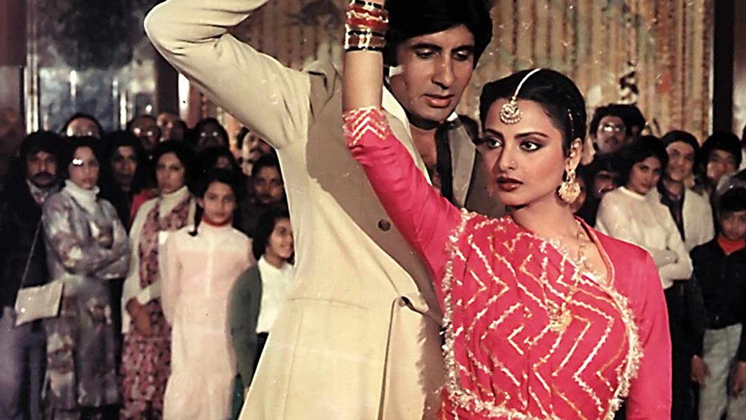 Yash Chopra's 'Silsila' (1981) tried to cash in on the alleged love triangle among Amitabh Bachchan, Jaya Bachchan and Rekha. However, the movie despite being considered a classic, was a box-office dud
