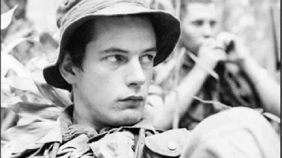 Tim Page during a marine patrol in Vietnam, 1965. 