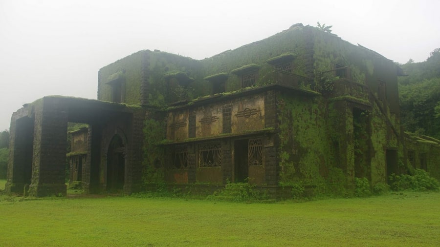The ruins of the summer palace of the Sawantwadi Bhonsles in Amboli