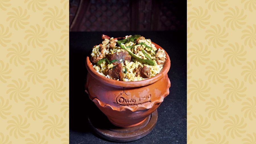 Dindigul Biryani: A staple from the Dindigul Thalappakatti region of Tamil Nadu, this is made of rice and boneless mutton. It is a heavenly melody of rich spices and the tangy taste will simply bowl you over, thanks to the addition of curd and lemon juice in the preparation. Rs 550-plus