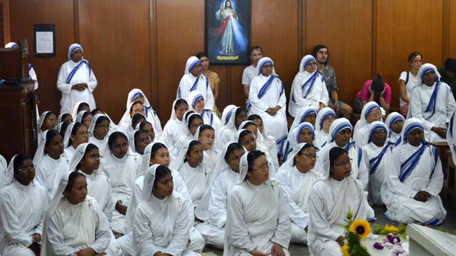 Nuns of the Missionaries of Charity at a prayer session on the 112th birth anniversary of Mother Teresa at Mother House on AJC Bose Road on Friday, August 26.  