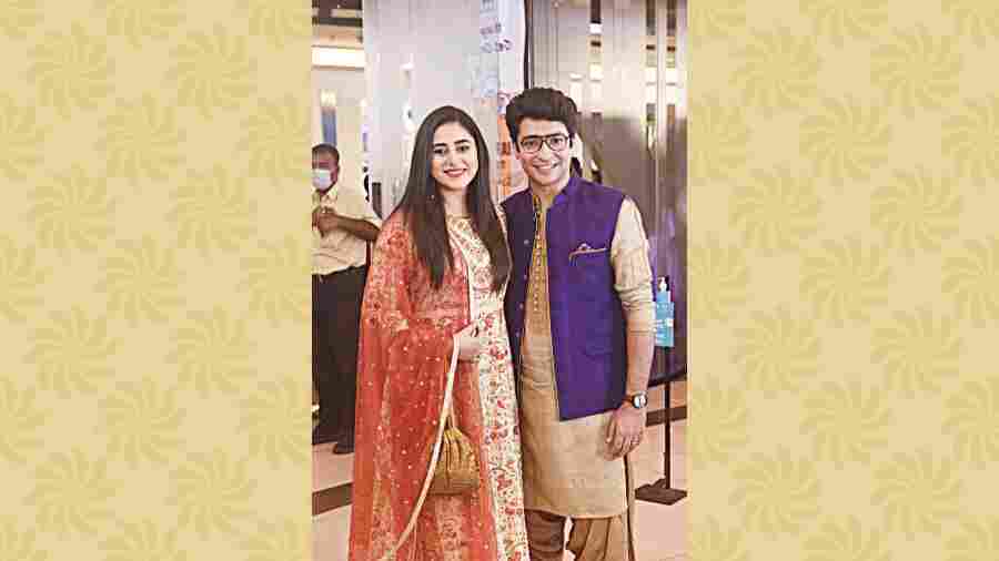 Ridhima Ghosh and Gaurav Chakrabarty. “The feedback to my work has been overwhelmingly positive. The industry has been extremely kind with their praise. And so has a majority of the audience so far. I am honoured and extremely grateful to ID for this opportunity. I think the best part about the film is its visuals. The vision of Indraadip Dasgupta coupled with the brilliance of Shubhankar Bhar,” said Gaurav.