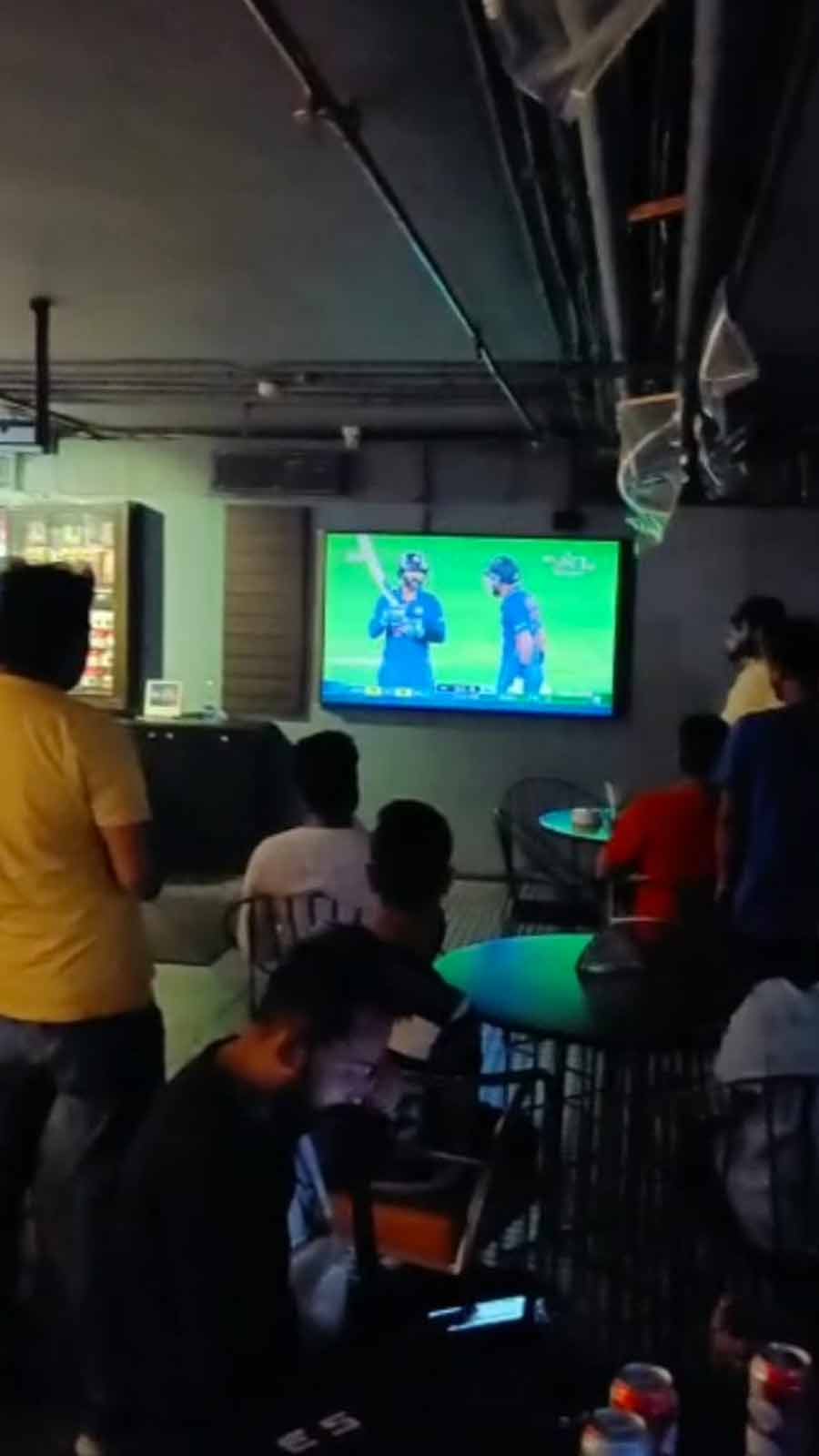 Shisha Bar Stock Exchange: Enthusiastic viewers broke into chants of Chak de India during the nail-biting last over as all-rounder Hardik Pandya ensured a five-wicket win over Pakistan