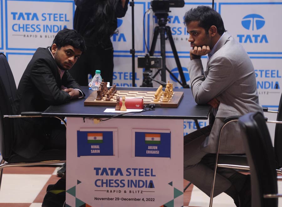 On the final day of the Rapid section of Tata Steel Chess India, Nihal Sarin of India emerged as the winner holding on to his leading position at the end of the second day. Sarin finished with 6.5 points followed by Arjun Erigaisi finishing at 6 points. In the women’s category at the end of round 9 there was a tie between Anna Ushenina and Nana Dzagnidze with both standing at 6.5 points. Anna displayed her determination at the tie-breaker matches and won both the matches and emerged winner of the Rapid section of the fourth edition of Tata Steel Chess India. The Blitz competition of Tata Steel Chess India for both men and women category will be played on December 3 and 4 at the National Library