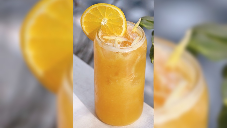 Orange Ginger Mimosa: For a taste of refreshing seasonal produce, try this delicious fizzer. Made with ginger ale, non-alcoholic ginger beer and fresh orange juice, it helps one cleanse their palate as well as enjoy a refreshing tang. (Rs 275)