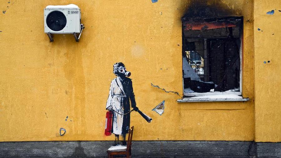 Ukraine War | Banksy Mural Cut Off Battered Kyiv Wall - Telegraph India