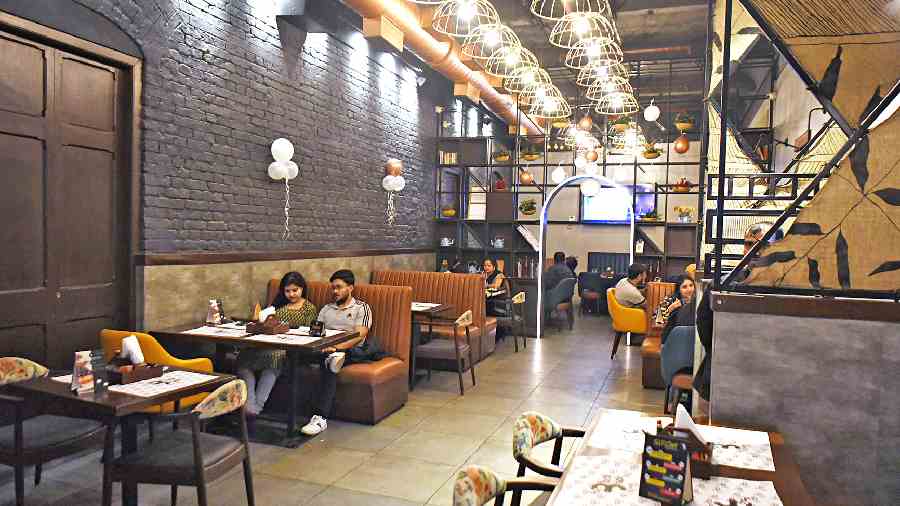 Diners at Blackbrick Cafe on Chowringhee Road on Sunday night. An official of the cafe told The Telegraph: “We stopped serving hookah after we came to know that hookah bars would be banned.”