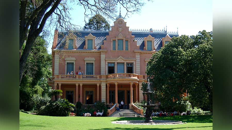Villa Ocampo today stands gorgeously as a UN heritage site, surrounded by beautifully manicured gardens