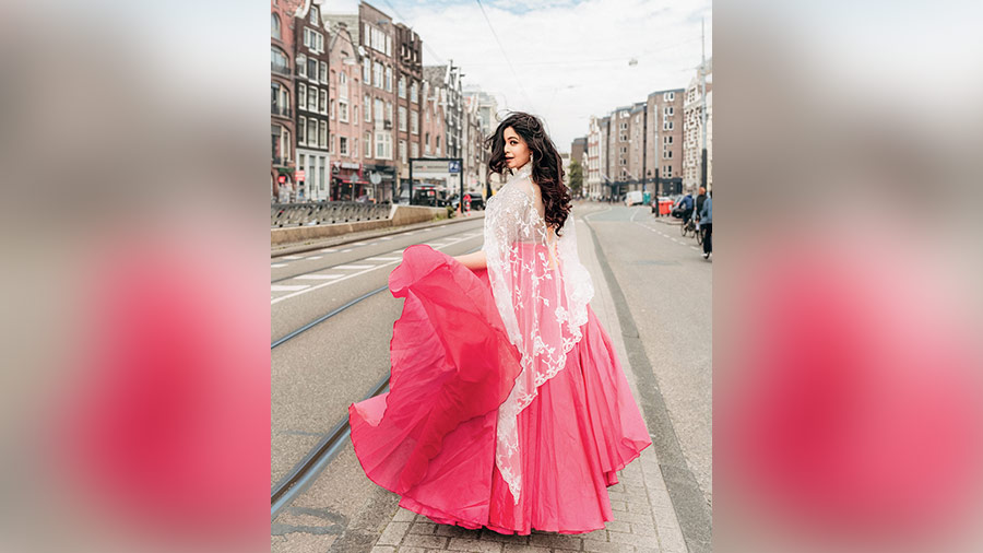 Ritabhari shot this one in pink and white in Amsterdam.