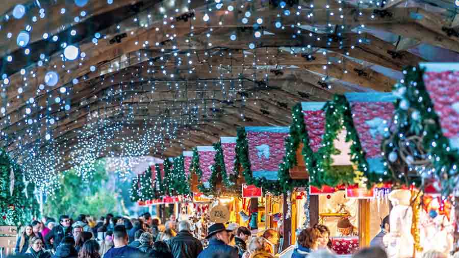 Montreux Noël is the second-largest Christmas market in Switzerland