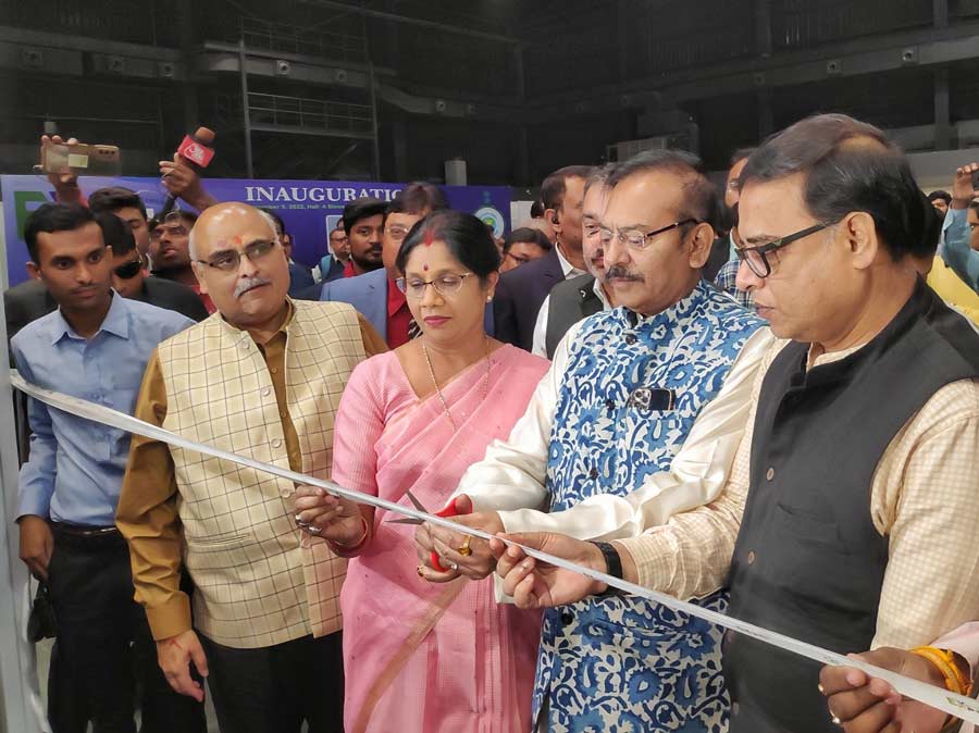 The three-day Electric Vehicles Expo was inaugurated on December 9, 2022 by West Bengal's minister for sports and youth affairs, power, Arup Biswas, and the state cabinet minister for industries, commerce & enterprises and department of women and child development and social welfare, Shashi Panja.