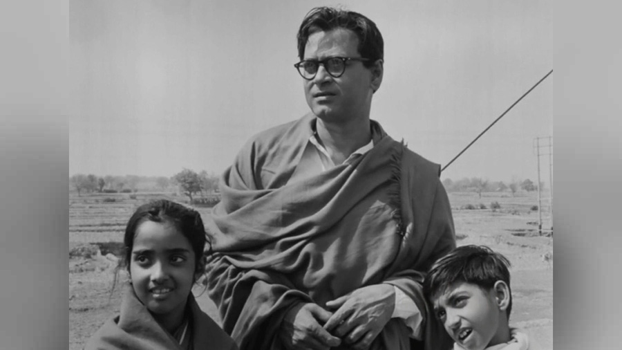 A still from Ritwik Ghatak's 'Subarnarekha'. The Bengal Partition, the backdrop of Bibhutibhusan Bandyopadhyay's 'Acharya Kripalani Colony', also had immense impact on Ghatak's films  