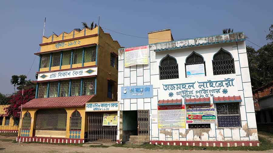 Hamed chose to set up the career development centre at Taj Mahal Library, a subsidiary of the Taj Mahal Gram Vikas Kendra, as the place itself has some reputation locally 