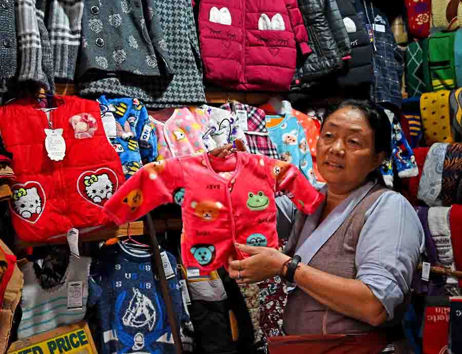 The prices of most items are affordable. Earlier, bargaining was a common practice but it has now turned into a fixed price market. The smile and the warmth of the shopkeepers, however, remain the same