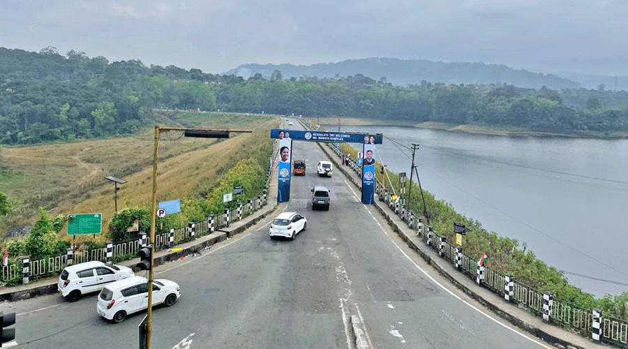A gate welcoming Mamata Banerjee to Meghalaya.