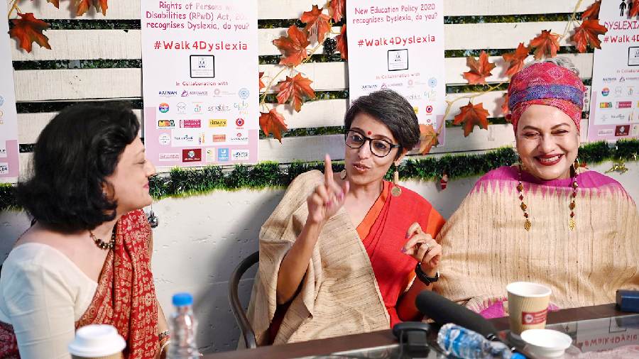 (From left) The director of Manochetna Academic and Research Centre (Marc), Arundhati Sarkar, in conversation with psychologist Anuttama Banerjee and dancer and socialreformer Alokananda Roy