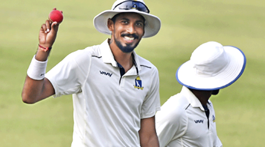 Bengal’s Ishan Porel, who picked up 5 UP wickets, on Day I of their Ranji Trophy tie on Tuesday.