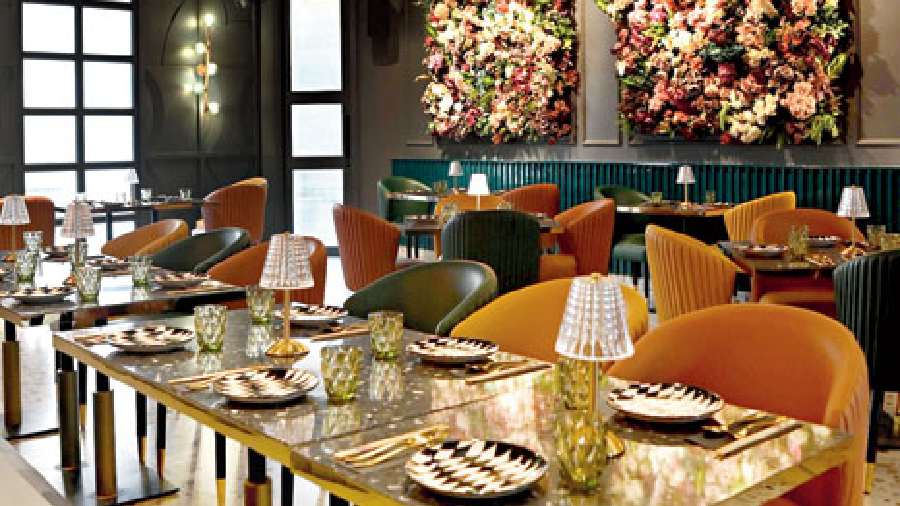 The first thing that caught our eye on entering the restaurant are these large vivid floral frames on the walls. This is the ‘Soba’ or sober section, a 60-seater zone. The decor will set the tone for the rest of the place, with trending terrazzo flooring and a classy look-and-feel.