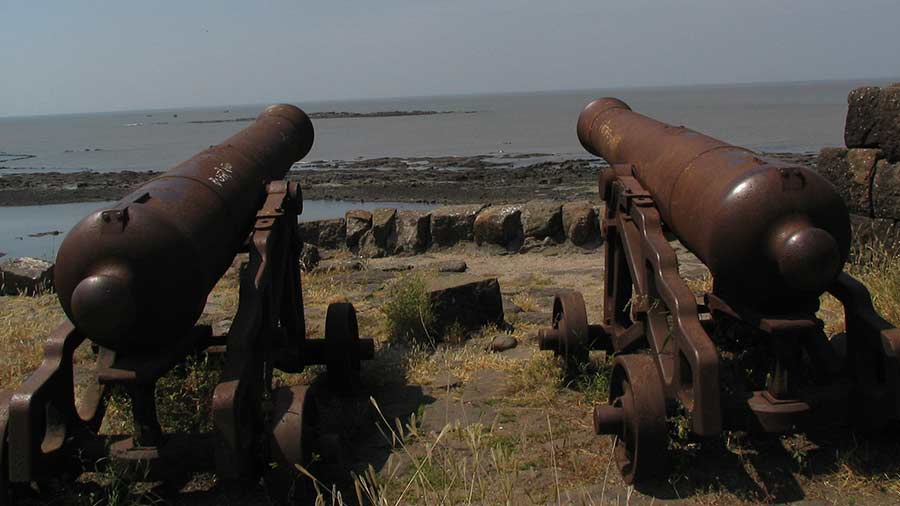 Two Yorkshire cannons inside Kulaba fort, Alibaug