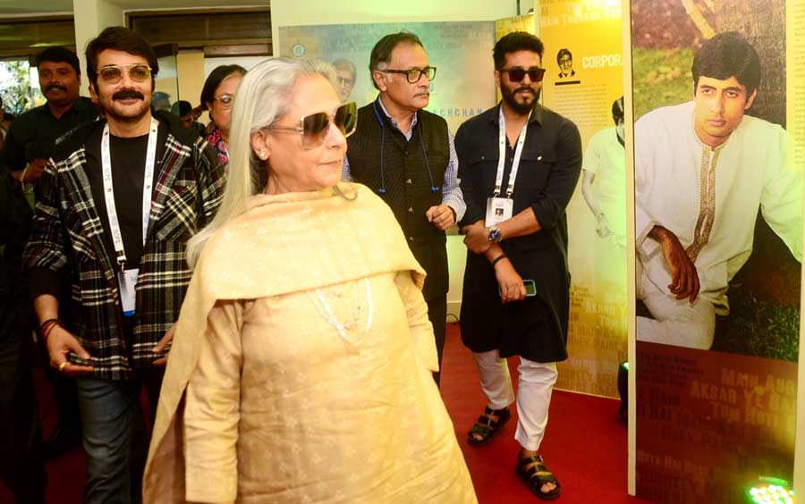 As part of the ongoing Kolkata International Film Festival, veteran actor and Samajwadi Party MP, Jaya Bachchan, inaugurated an exhibition on the iconic Amitabh Bachchan at the Gaganendra Shilpa Pradarshashala on Friday. 