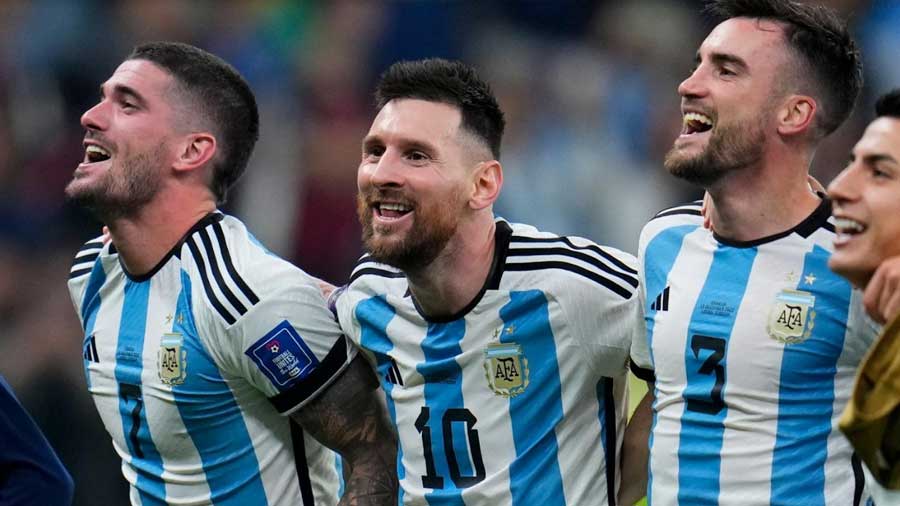 The author feels that Messi’s fervent desire to win the World Cup has galvanised his teammates