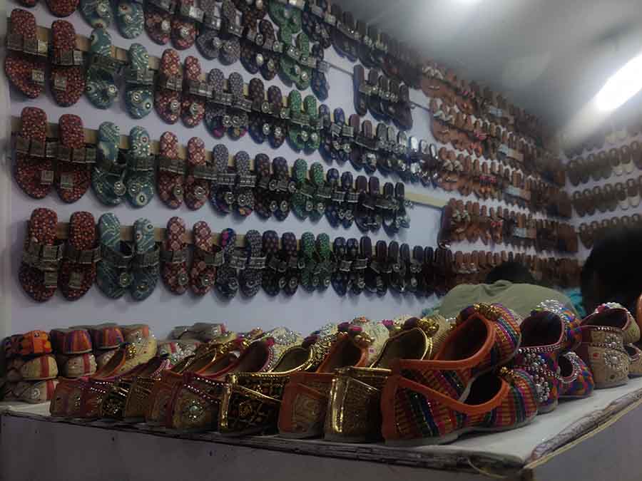 Footwear stalls were a hit too, with Joya standing out for its 15 colourful varieties. “All our chappals are handmade by local artisans from Patiala, Punjab. We can see a growing market among Bengali women for our designs at this festival,” said owner Deepak Joya