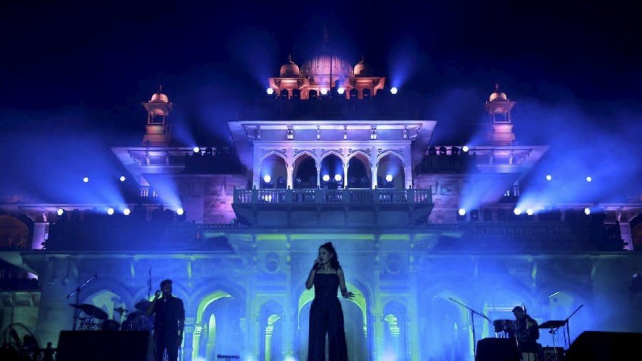 Singer Sunidhi Chauhan performs at the concert. 