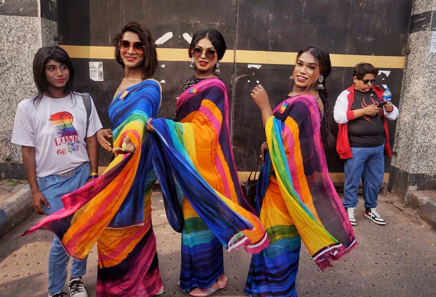 Deb Barua from Dum Dum, Rooqma Bannerjee from Belghoria and Shree Roy from Howrah came in rainbow saris. “What a day it is! Colourful and bright; just perfect for a pride walk,” said Barua