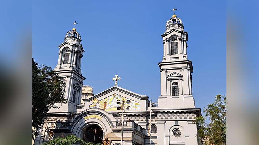 The exterior of the Cathedral of the Most Holy Rosary, commonly called Murgihata Church or Portuguese Church 